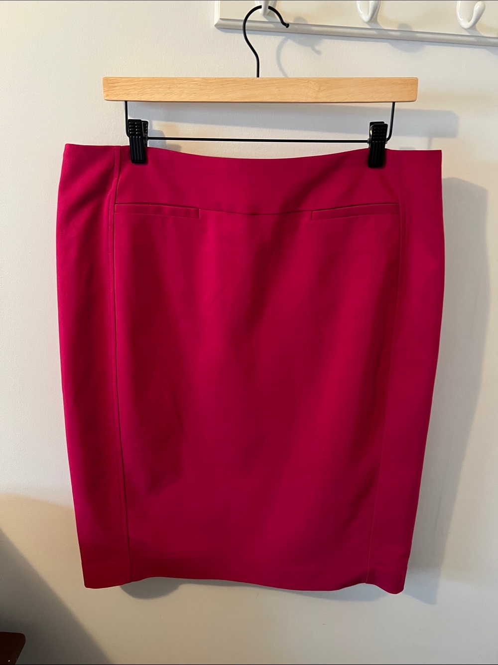 cleo Fuchsia Pencil Skirt